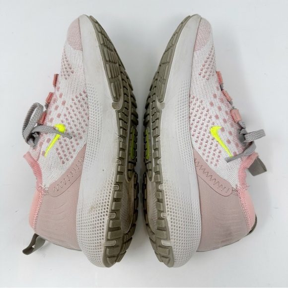 Nike React Escape Run Flyknit Sail Pink Running - Picture 5 of 8